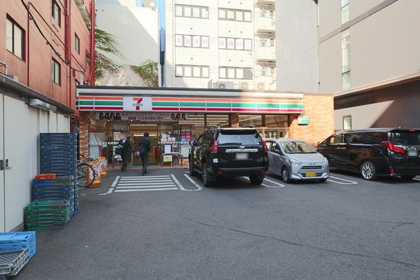 シャンポール南越谷(セブンイレブン新越谷駅前通り店)