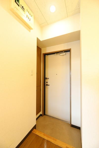 シャンポール南越谷(玄関)