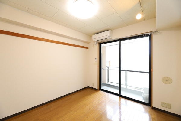 シャンポール南越谷