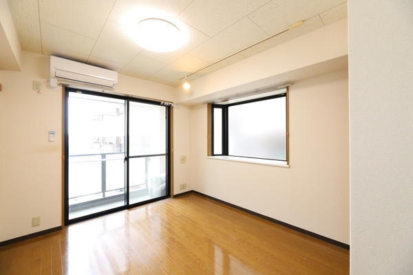 シャンポール南越谷