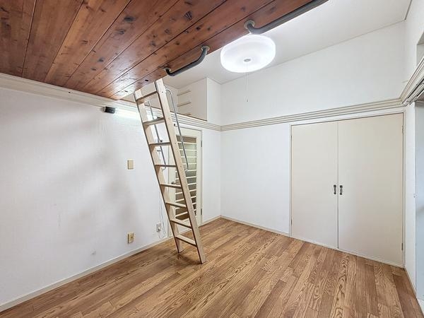 クラウンハイツ