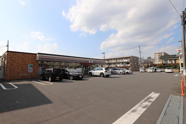 コーポ並木(セブンイレブン越谷大林店)