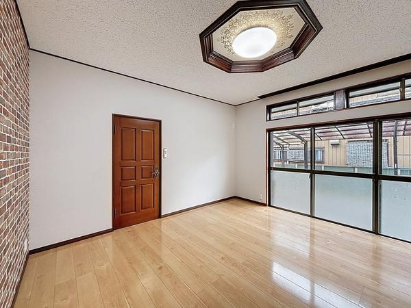 茨城県坂東市矢作1017　5戸建て