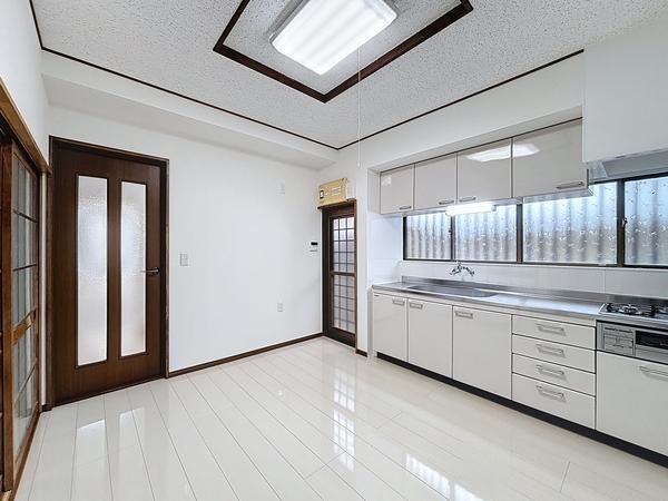 茨城県坂東市矢作1017　5戸建て