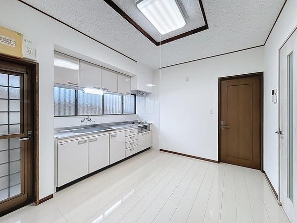 茨城県坂東市矢作1017　5戸建て