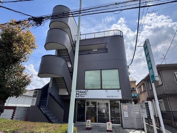 アベニュービル