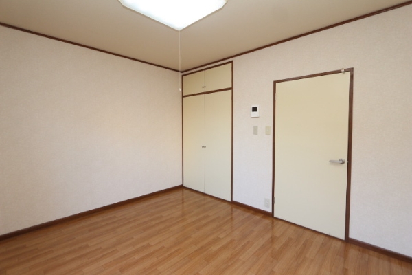 坂庭ハイツ