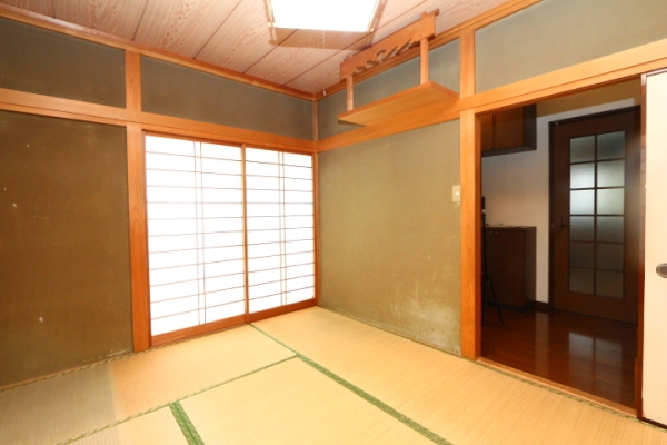 大里貸家