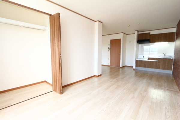 カームマンション