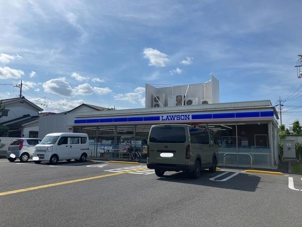 オリーブ・コート(ローソン草加瀬崎4丁目店)