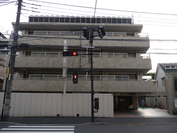 アーサー西台(医療法人社団慈誠会慈誠会徳丸リハビリテーション病院)