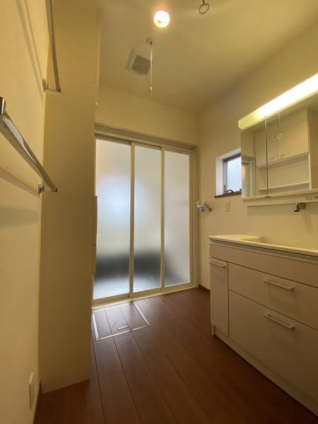 池袋本町貸家(洗面台・洗面所)