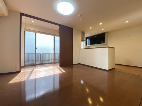 池袋本町貸家(リビング)