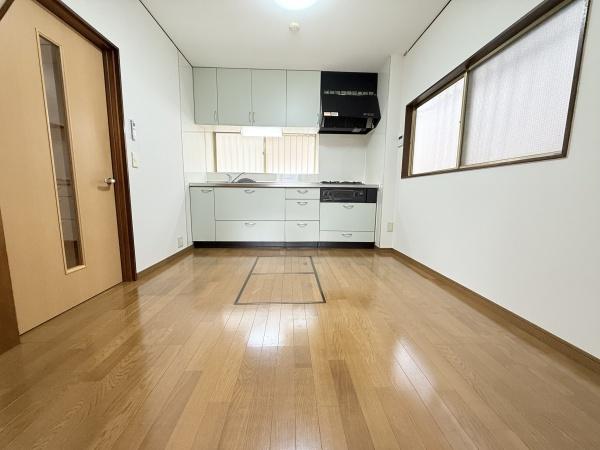 徳丸6-8貸家(リビング)