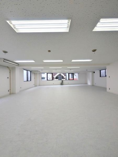 埼和栄町ビル3A