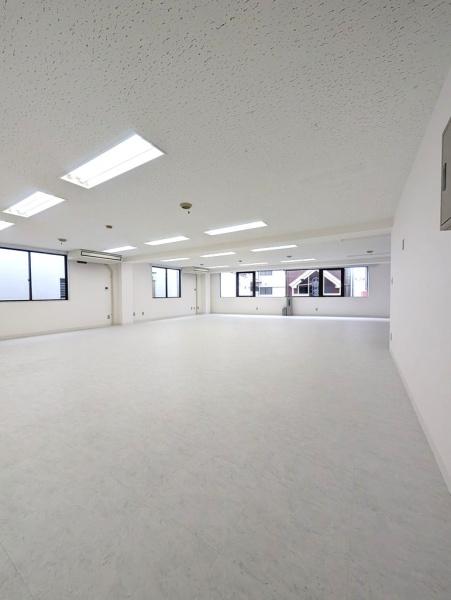 埼和栄町ビル3A