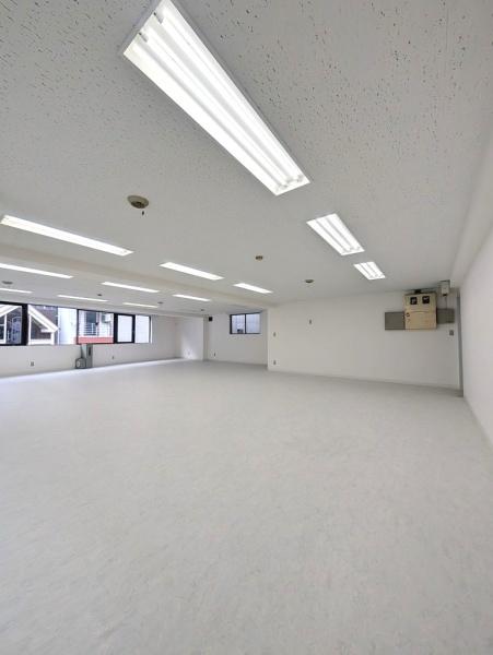 埼和栄町ビル3A