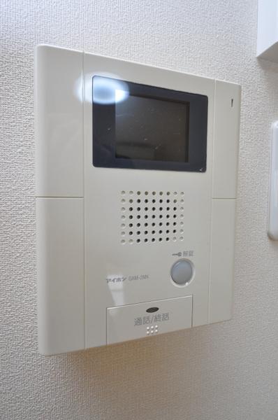 弥藤弐番館