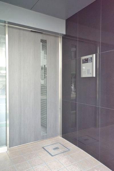 弥藤弐番館