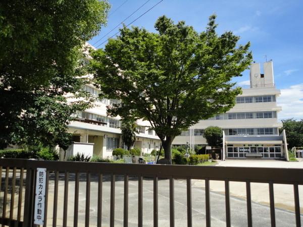 パールハイツ(三郷市立吹上小学校)