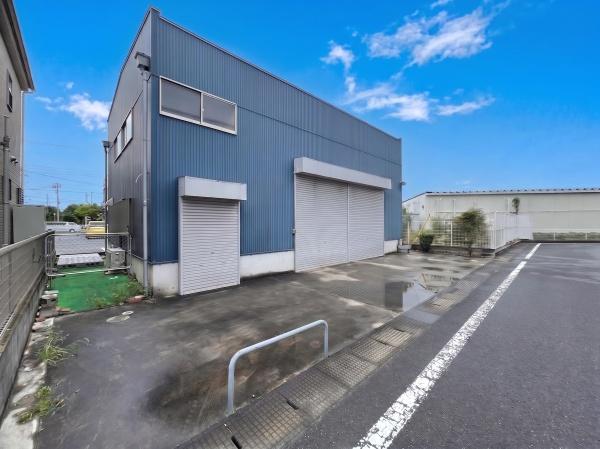三郷市中央5丁目の倉庫