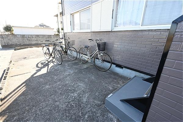 三郷市半田のアパート