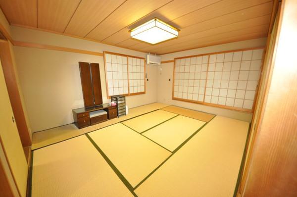 三郷市谷中の貸家