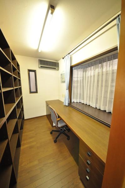 三郷市谷中の貸家