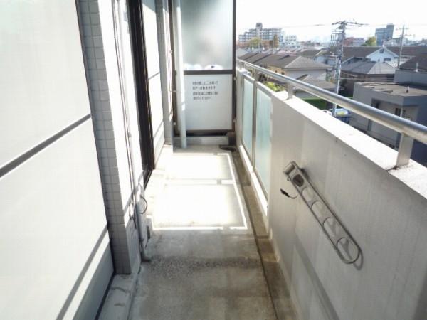 カリフール今川３号棟