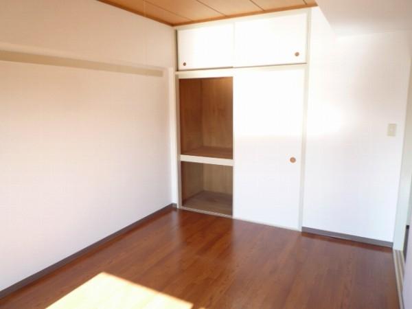 カリフール今川３号棟