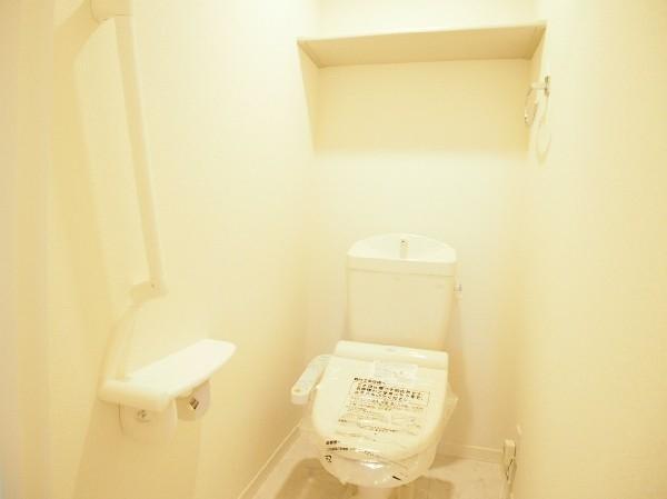 BelleVieMomoi（ベルヴィモモイ）