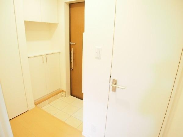 BelleVieMomoi（ベルヴィモモイ）