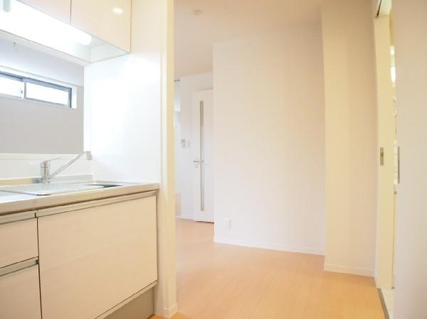 BelleVieMomoi（ベルヴィモモイ）