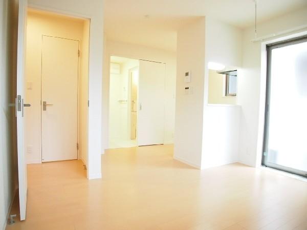 BelleVieMomoi（ベルヴィモモイ）