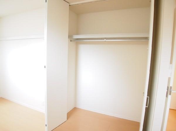 BelleVieMomoi（ベルヴィモモイ）