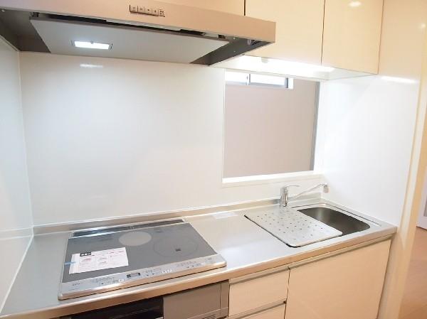 BelleVieMomoi（ベルヴィモモイ）