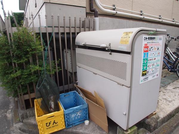 スプリングハウス
