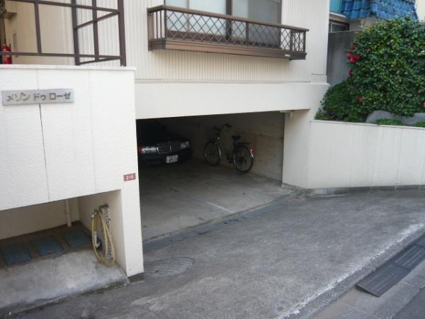 メゾンドゥローゼ