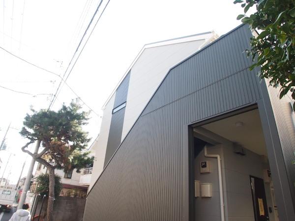 DOMANI(ドマーニ)