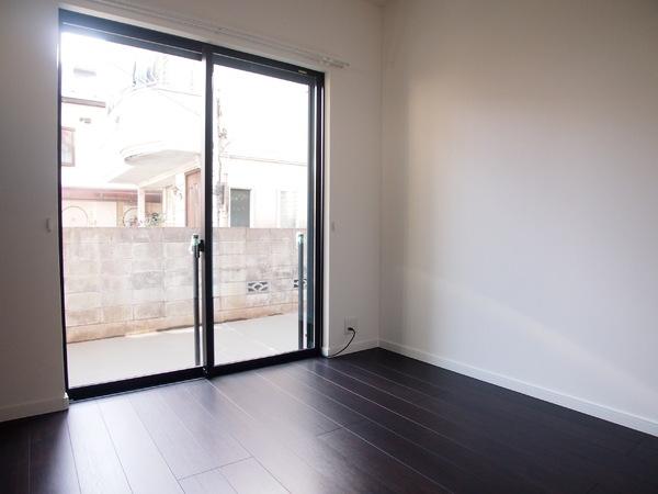 ＤＯＭＡＮＩ(ドマーニ)