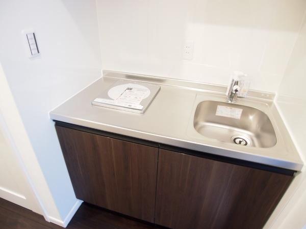 ＤＯＭＡＮＩ(ドマーニ)