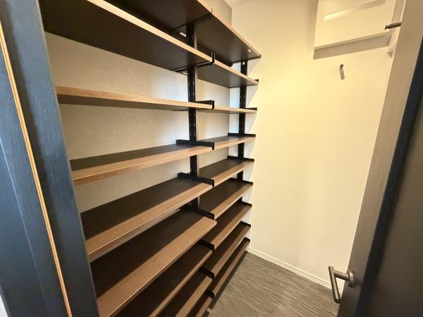 プラチナテラス・ロイロ(収納)