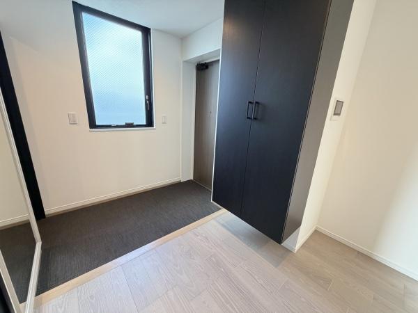 プラチナテラス・ロイロ(玄関)