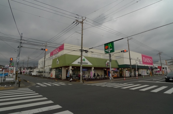 中原K貸家 北西角棟(マルエツ中津店)