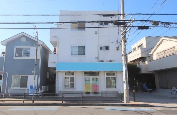 ベルローズ三番館