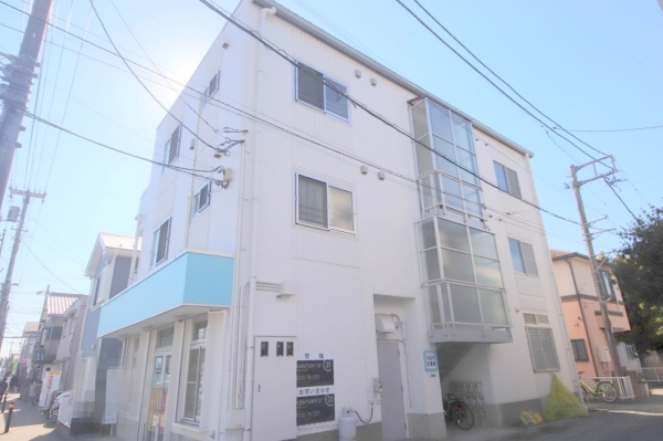 ベルローズ三番館