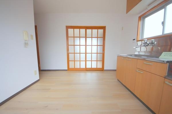 ベルローズ三番館