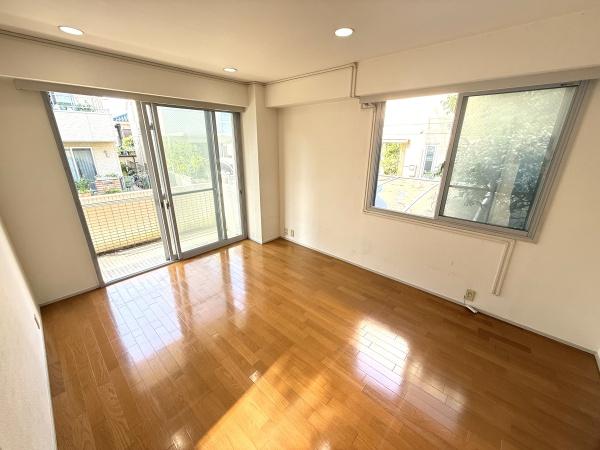 世田谷区代田４丁目のマンション