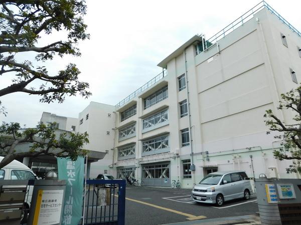 世田谷区松原5丁目のマンション(世田谷区立梅丘中学校)