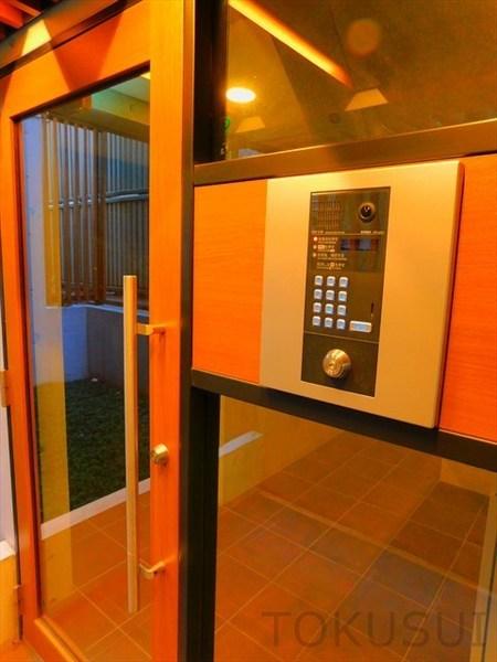 世田谷区羽根木１丁目のマンション